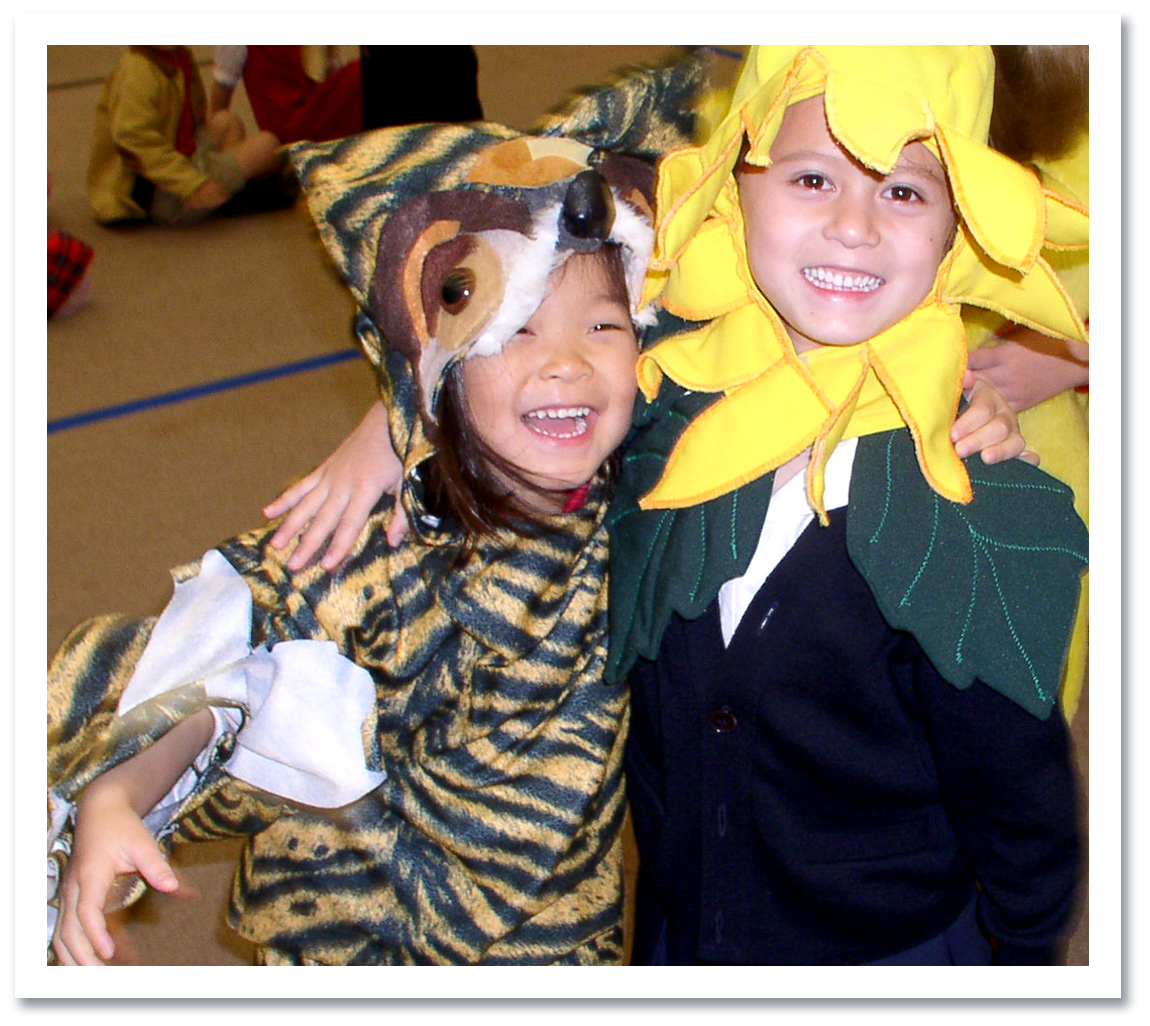 Literature COmes to Life kids in sunflower and tiger costumes